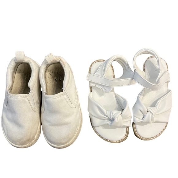 Other - Bundle of 2 girls white shoes 6G